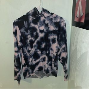 tie dye hooded shirt